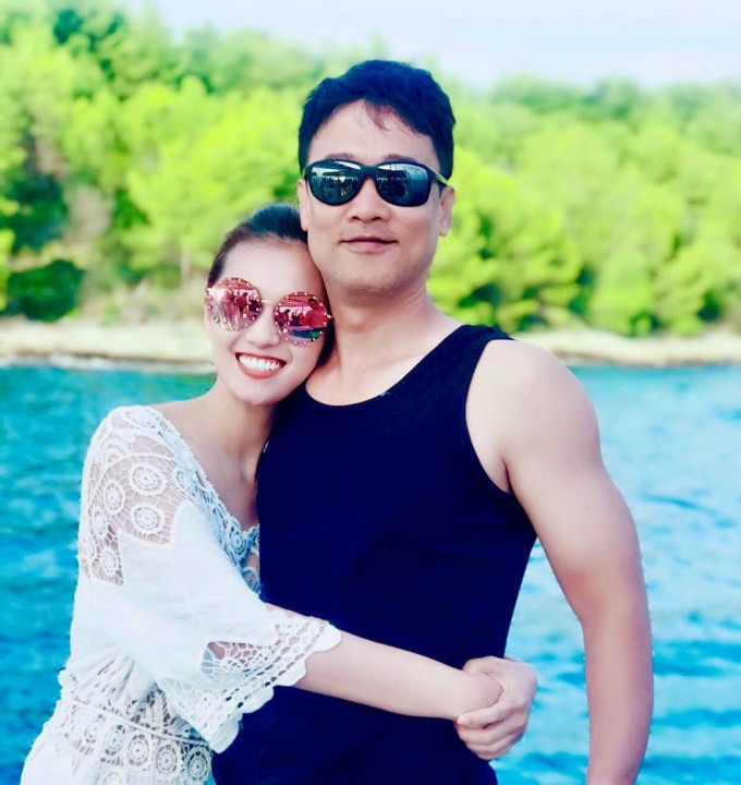 Cận cảnh biệt thự 60 tỷ của diễn viên khoe chồng là “sugar daddy” Can canh biet thu 60 ty cua dien vien khoe chong la “sugar daddy”