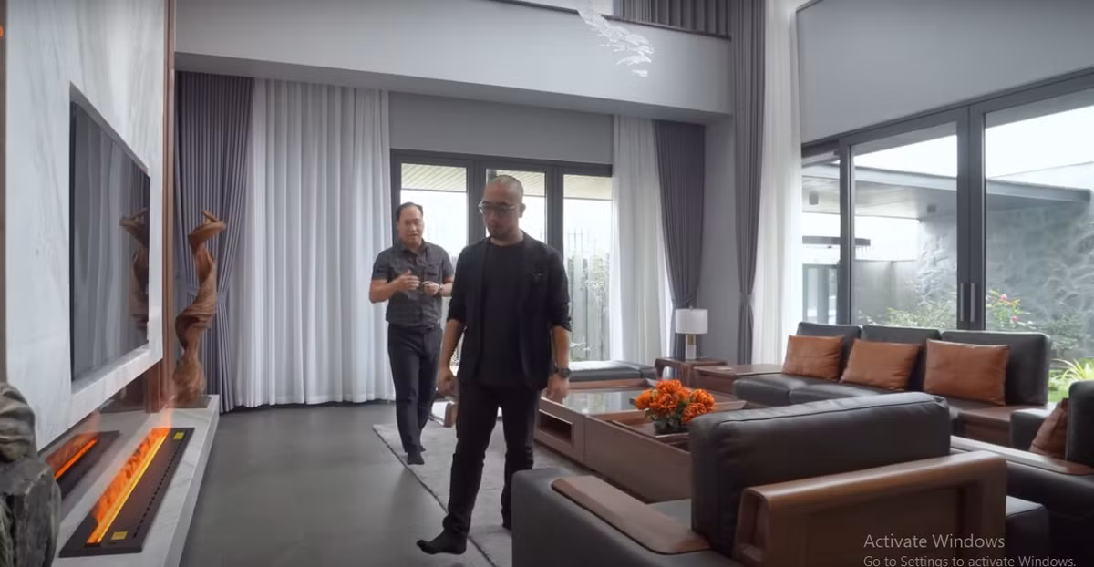 Hệ thống sưởi điện tử mang đến cảm giác ấm cúng cho căn phòng.