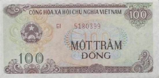 Ngoài ra, tờ tiền 100 đồng phát hành năm 1991 cũng đang có giá trị lưu hành nhưng không còn được sử dụng trong giao dịch hàng ngày. Ảnh: ANTT