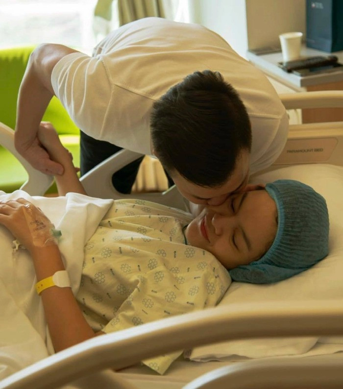 Hiện tại, Phạm Quỳnh Anh có cuộc sống hạnh phúc cùng 3 nhóc tỳ. Cô cùng bạn trai chào đón con đầu lòng vào tháng 7/2022.