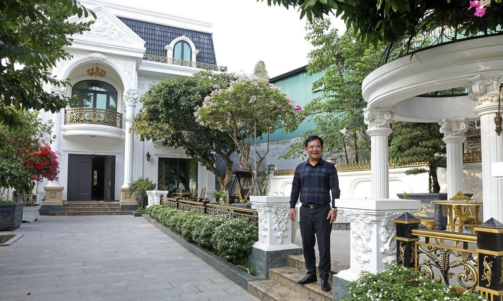 Ngoài căn nhà trị giá hơn 7 tỷ đồng ở Mỹ Đình, nghệ sĩ Quang Tèo còn sở hữu một căn biệt thự khác ở Thạch Thất (Hà Nội). Ảnh; Dân trí