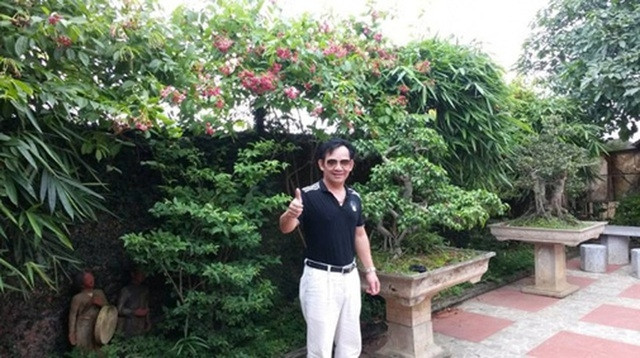 Khi đó, nghệ sĩ Quang Tèo trồng nhiều cây cảnh, cây ăn quả, anh nuôi cả chim, thú, cá để thỏa mãn thú vui điền viên. Ảnh: FBNV