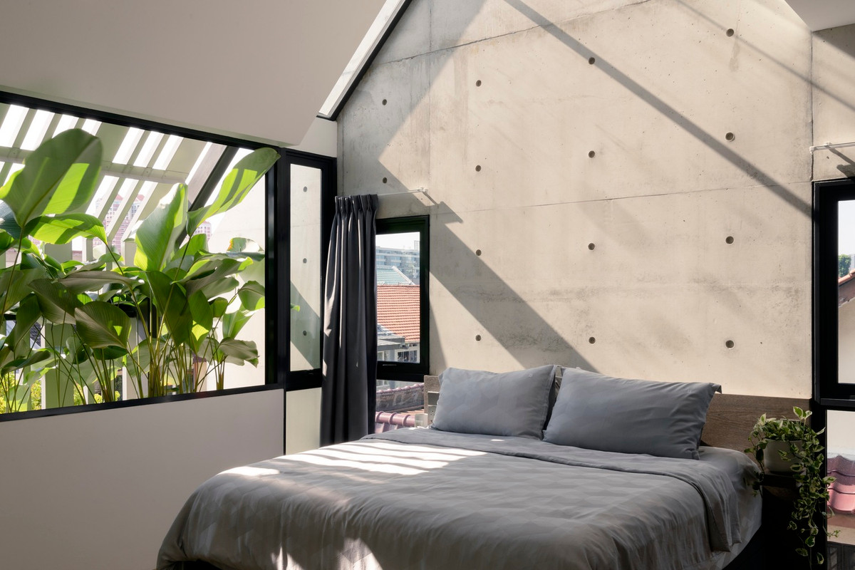 4 phòng ngủ trên tầng 2 và 3 đều có vệ sinh khép kín và ban công. Nguồn ảnh: Ong Chan Hao