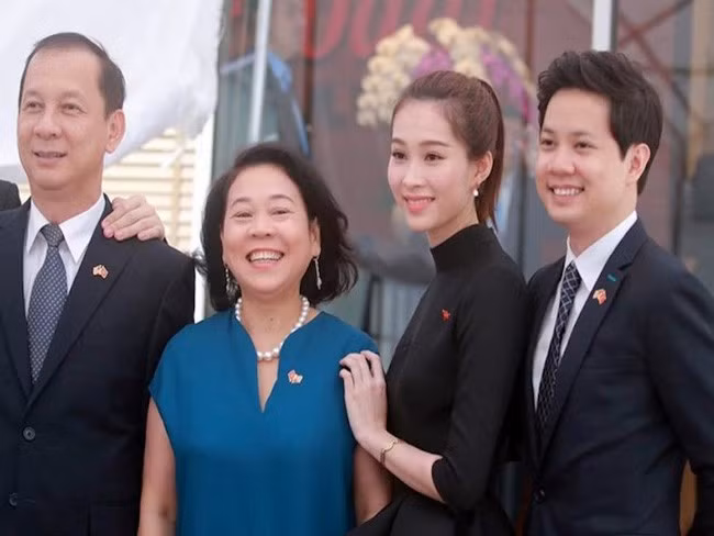 Bà Thủy cũng là người “khai sinh” ra thương hiệu Miss Aodai nổi tiếng ở TP HCM và được bạn bè quốc tế yêu mến và sáng lập nên Tập đoàn Trung Thủy. Ảnh: Internet