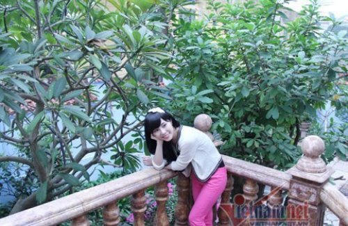 Ngôi nhà thiết kế 2 tầng, chủ yếu bằng gỗ với không khí trong lành và gần gũi với thiên nhiên. Ảnh: Vietnamnet