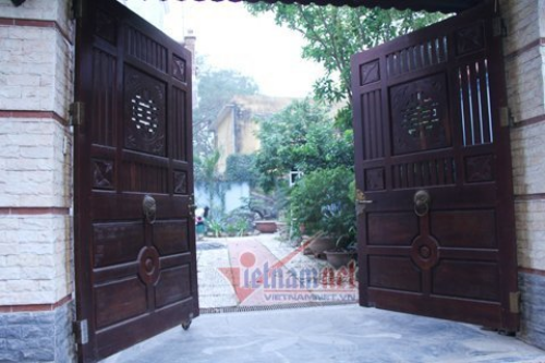 Nhiều năm trước, Quỳnh Nga từng hé lộ căn nhà của bố mẹ ruột ở Bát Tràng. Ảnh: Vietnamnet