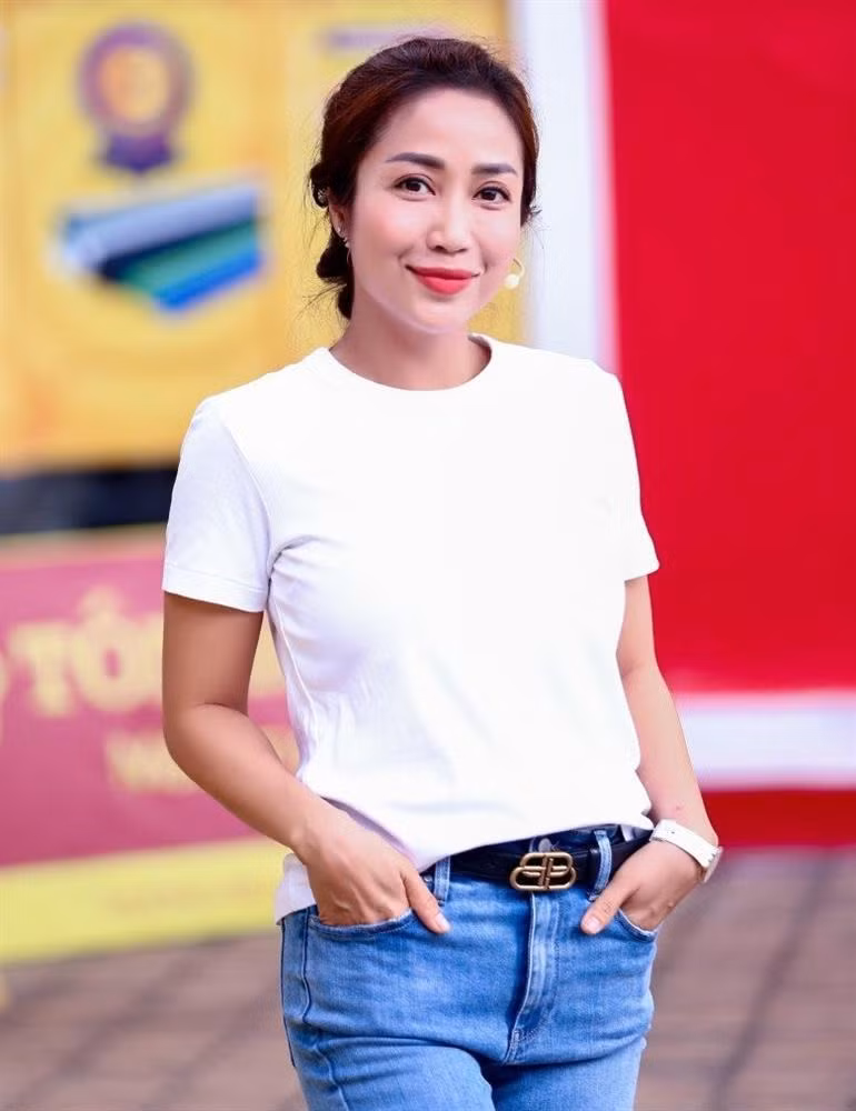 Ngoài thành công trên con đường nghệ thuật, Ốc Thanh Vân còn được ngưỡng mộ bởi sự năng động, chăm chỉ làm việc và khéo vun vén cho gia đình. Ảnh: Vietnamnet