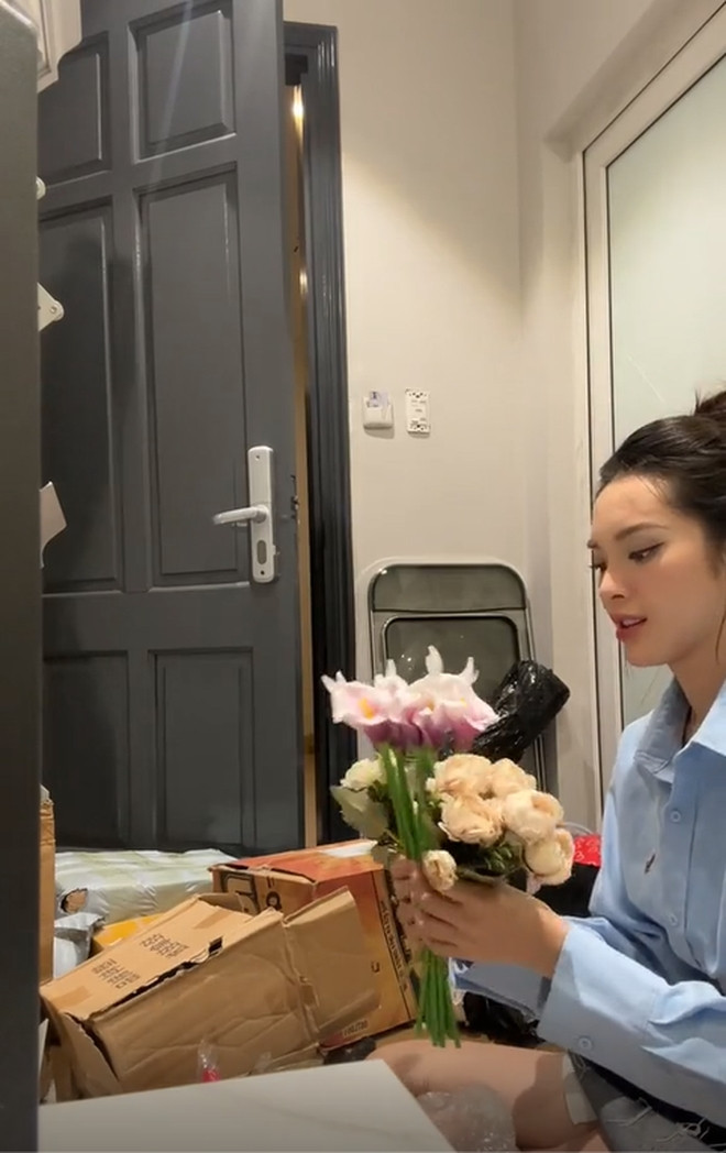 Qua một vài clip trên trang cá nhân, khán giả có thể thấy được phần nào không gian xinh xắn bên trong căn nhà của Quỳnh Lương. Ảnh: chụp màn hình Tiktok