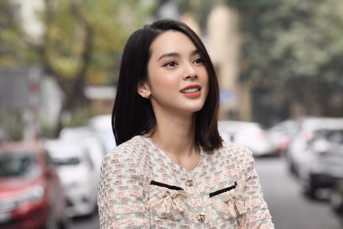 Quỳnh Lương là gương mặt quen thuộc với khán giả phim truyền hình VTV. Ngoài diễn xuất, Quỳnh Lương còn làm mẫu ảnh, kinh doanh thời trang và bán phụ kiện. Nữ diễn viên từng tiết lộ bản thân đã có mức thu nhập 100 triệu mỗi tháng. Ảnh: Người lao động