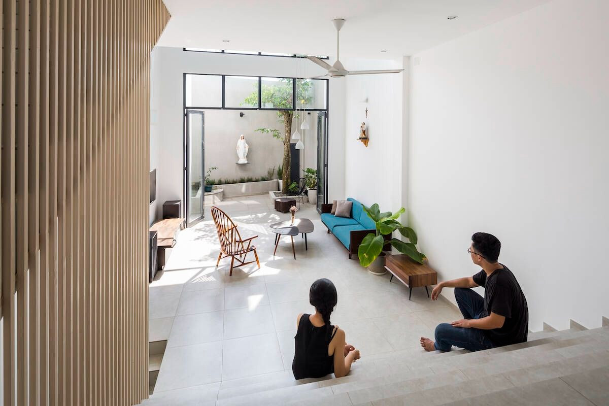 Khoảng sân sau như một khoảng xanh quý giá và vùng đệm tuyệt vời để điều tiết môi trường.