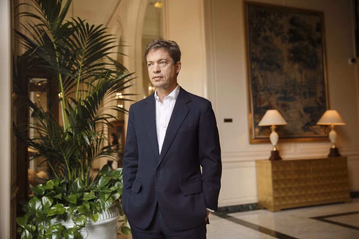 Nicolas Berggruen đã biến khoản vay 250.000 USD từ cha, một nhà sưu tập hội họa nổi tiếng, thành khối tài sản lớn, nhưng không chọn cuộc sống định cư trong những căn biệt thự cao cấp mà thích "nay đây mai đó" ở khách sạn. Ảnh: NY Post