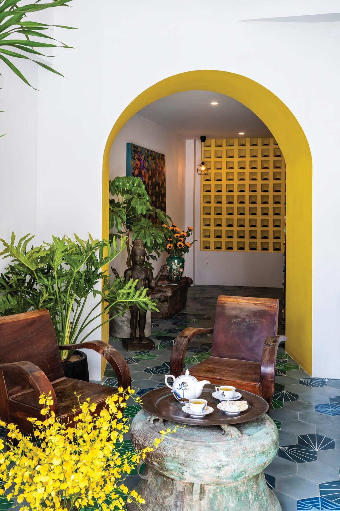 Mỗi tầng, kiến trúc sư bố trí theo một ý đồ thông minh, phân định từng các khu vực không gian để tiện cho sự sinh hoạt của các thành viên.