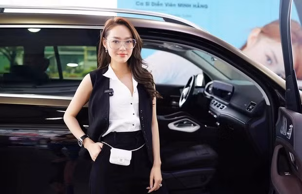 Ngoài bất động sản, Minh Hằng từng sở hữu nhiều xế hộp có giá trị như Mercedes GLS 450 giá 5,5 tỷ đồng, Porsche Panamera hơn 6 tỷ đồng và xe Lexus hơn 2,5 tỷ đồng. Ảnh: FBNV