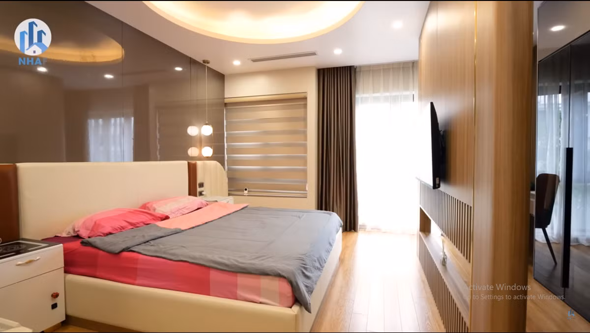 Trên tầng 3 là phòng ngủ master và phòng ngủ cho bé trai.