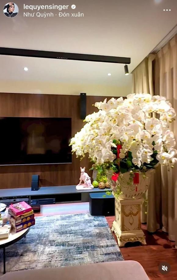 Tất cả đều sử dụng tông nâu trầm làm chủ đạo mang đến sự ấm áp và sang trọng.