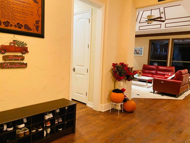 Vợ chồng Hồng Ngọc mua căn nhà tại Dallas, Texas, Mỹ vào năm 2018.