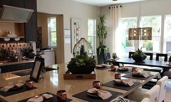 Ngôi nhà có tổng diện tích hơn 700m2, trong đó diện tích nhà 225m2, gồm 4 phòng ngủ và 3 phòng tắm. Ảnh: FBNV