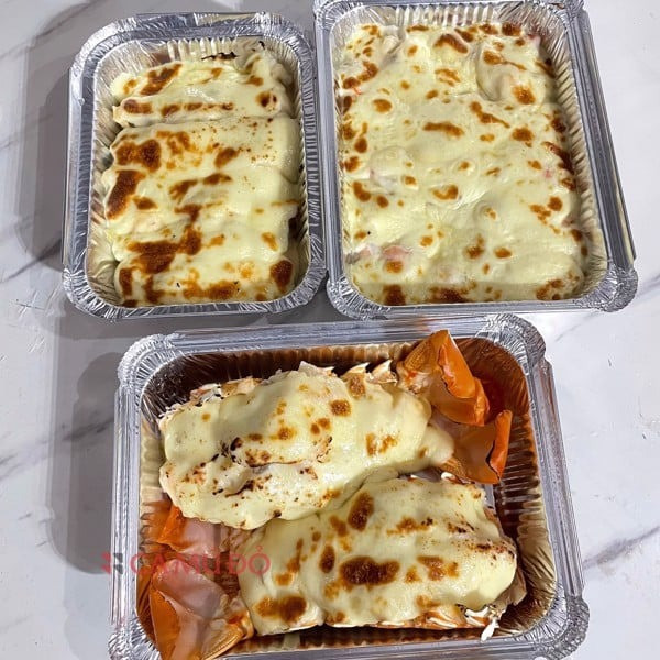 Tôm hùm bông được các nhà hàng chế biến thành nhiều món ăn hấp dẫn như tôm hùm hấp, tôm hùm nướng bơ tỏi... Ảnh: Camudo