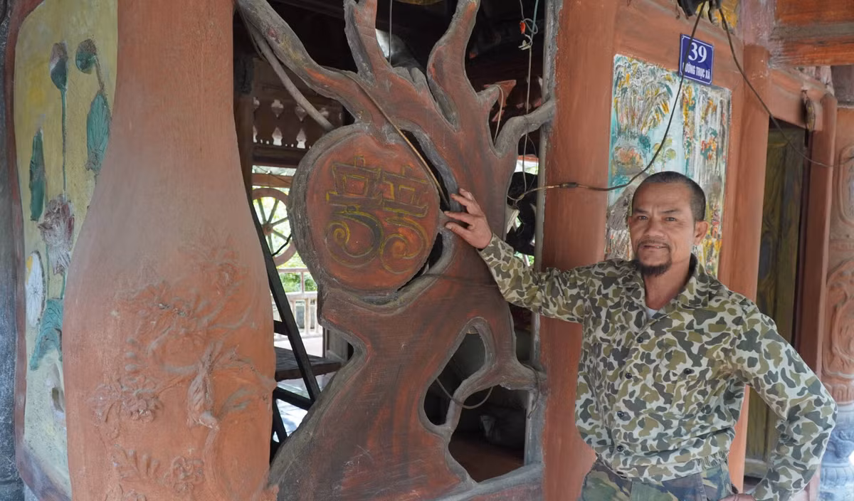 Với ông Giang, được làm những gì mình thích là điều hạnh phúc. Ông không quan tâm về những lời khen, chê hay đánh giá về căn nhà. Ảnh: Vietnamnet