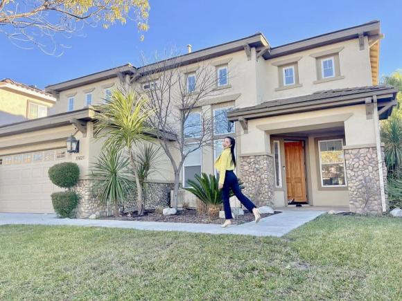 Biệt thự của Diệu Hương ở Mỹ rộng lớn và khang trang. Ảnh: FBNV