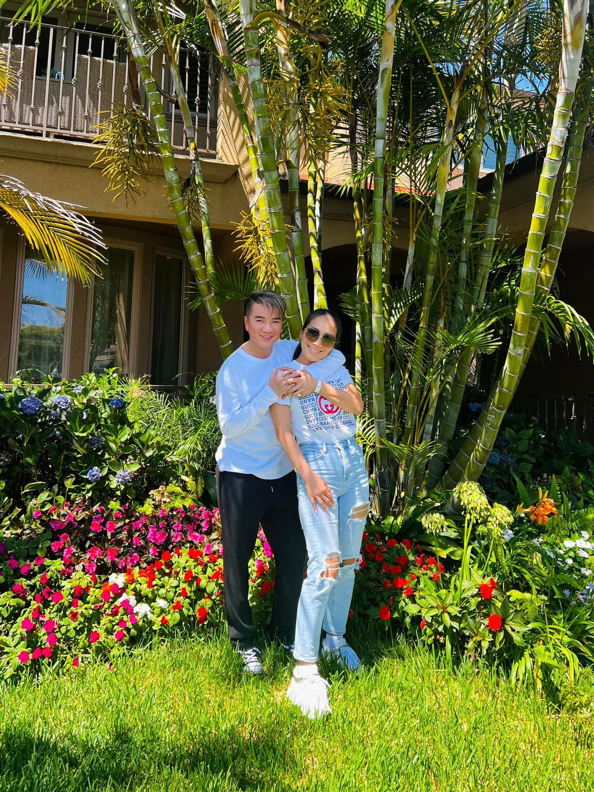 Hồng Ngọc cho biết đây là cơ ngơi của nam ca sĩ.