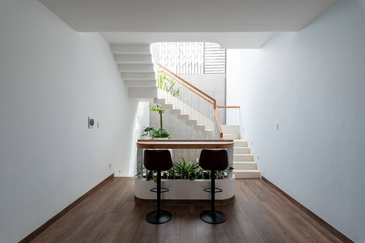 Chiếu nghỉ trở thành góc thư giãn của các thành viên trong gia đình.