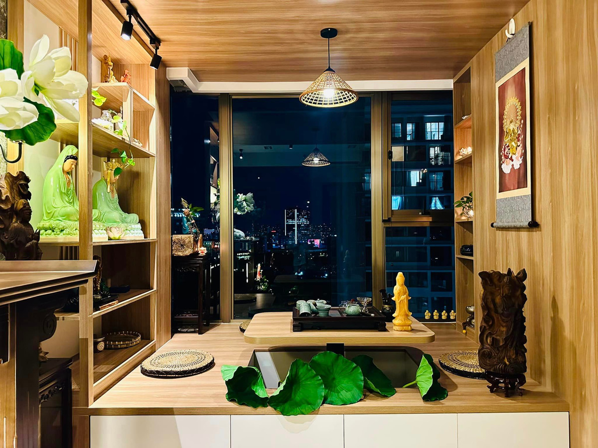 Mới đây, MC Đại Nghĩa bất ngờ hé lộ không gian nhà mới khiến khán giả trầm trồ. Nam MC cho biết, căn nhà đang trong quá trình hoàn thiện, chưa xong nhưng dần đã thành hình.