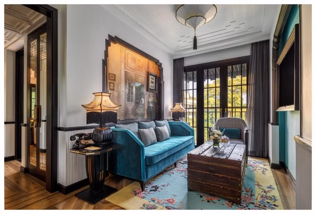 Mỗi căn phòng được gắn với tên tuổi một nghệ sĩ lừng danh hay một huyền thoại trong quá khứ với nội thất được thiết kế riêng. Ảnh: Booking