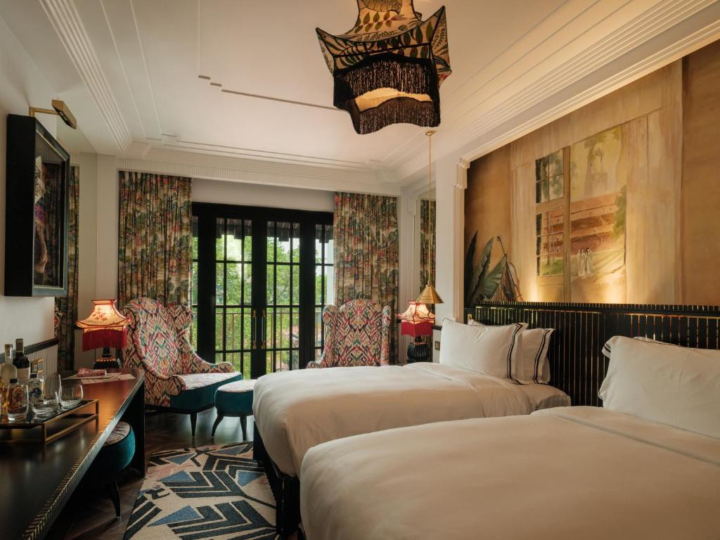 Capella Hanoi có 47 phòng nghỉ và phòng suite với những dịch vụ được cá nhân hóa riêng cho từng khách nghỉ, không có sự lặp lại giữa bất kỳ phòng nghỉ nào. Ảnh: Booking