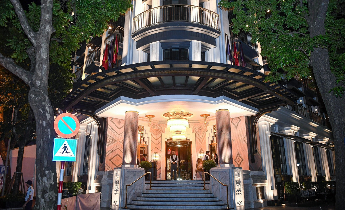 Sau khi rời sân bay Nội Bài, 4 thành viên Blackpink được cho là đã di chuyển về khách sạn Capella Hanoi, tọa lạc tại trung tâm quận Hoàn Kiếm. Ảnh: Dân trí