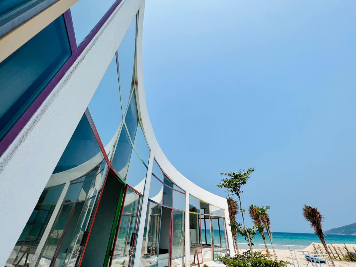 Trong khi Phan Như Thảo thích phong cách Địa Trung Hải thì Đức An ưu style hiện đại, còn bé Bồ Câu yêu cầu có cầu vồng. Ảnh: FBNV