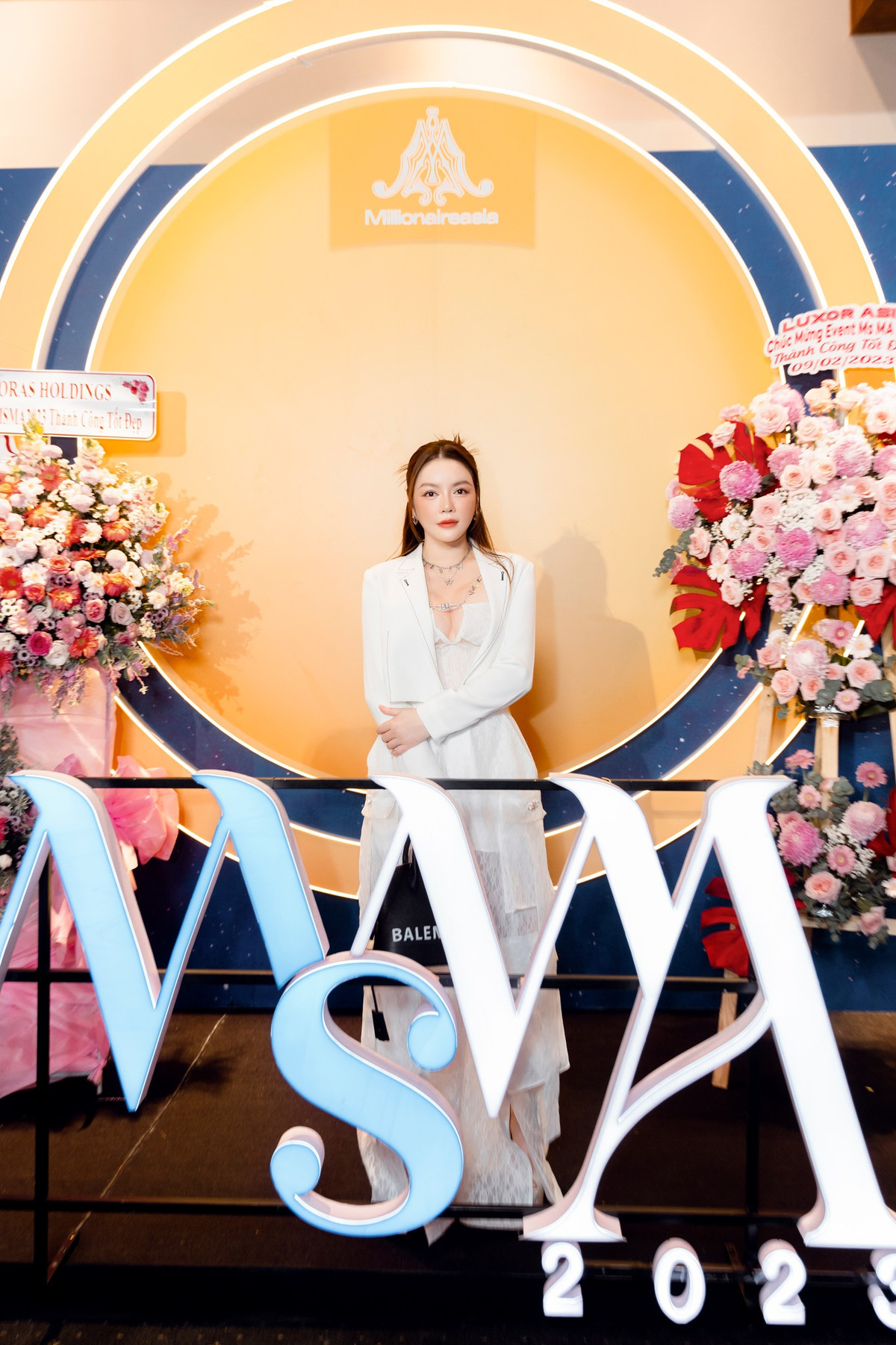 Theo thông tin từ South China Morning Post đăng tải đầu năm 2022, khối tài sản của Lý Nhã Kỳ ước tính khoảng 17 triệu USD (gần 385 tỷ đồng). Ảnh: FBNV