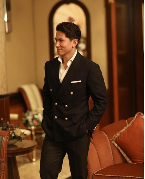 Hoàng tử Abdul Mateen sinh năm 1991 là con trai thứ 4 của Quốc vương kiêm Thủ tướng Brunei Hassanal Bolkiah. Sinh ra trong gia đình hoàng tộc, ngay từ khi mới lọt lòng, hoàng tử Mateen đã “ngậm thìa vàng”. Ảnh: Instagram