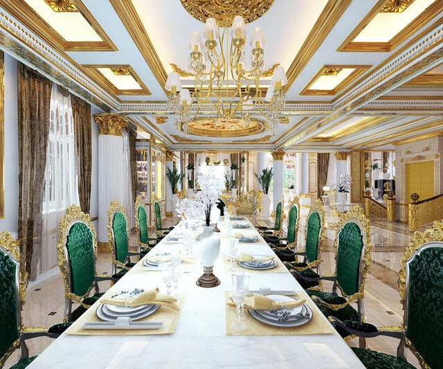 Bộ bàn ăn lớn cho đại gia đình theo phong cách Hoàng gia sang trọng. Ảnh: FBNV