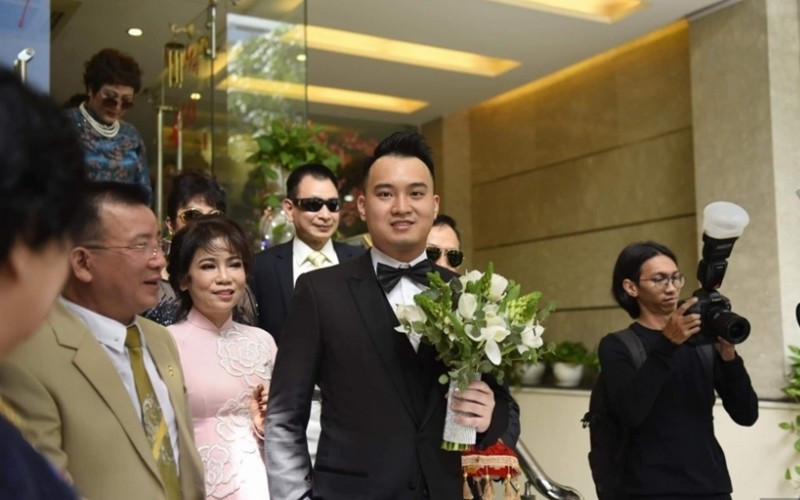 Trong khi "cuộc chiến" chưa ngã ngũ, ngôi nhà trăm tỷ gây tò mò. Gia đình thiếu gia Nghiêm Đức sở hữu nhiều mặt bằng có vị trí đắc địa và đang sống tại đường Ký Con, quận 1, TP HCM. Ảnh: Internet