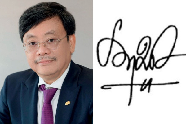 Tỷ phú Nguyễn Đăng Quang ký thẳng trên một tờ giấy trắng cho thấy sự tự chủ, kỹ năng quản trị, kiểm soát cao. Ảnh: Internet