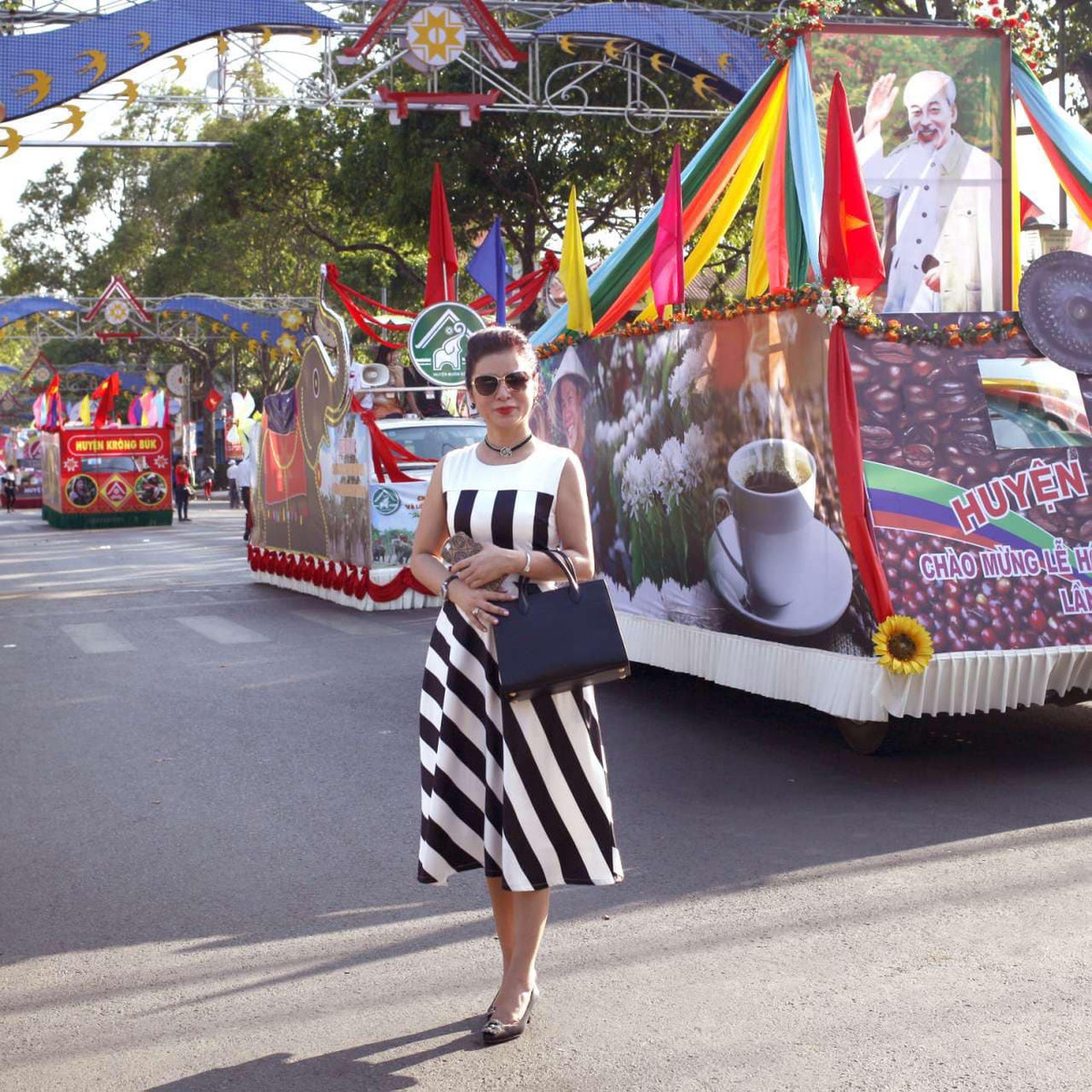 Mới đây, trên trang cá nhân, bà Lê Hoàng Diệp Thảo - vợ cũ "vua cà phê" Đặng Lê Nguyên Vũ đăng tải những hình ảnh tại Lễ hội cà phê Buôn Ma Thuột 2023.