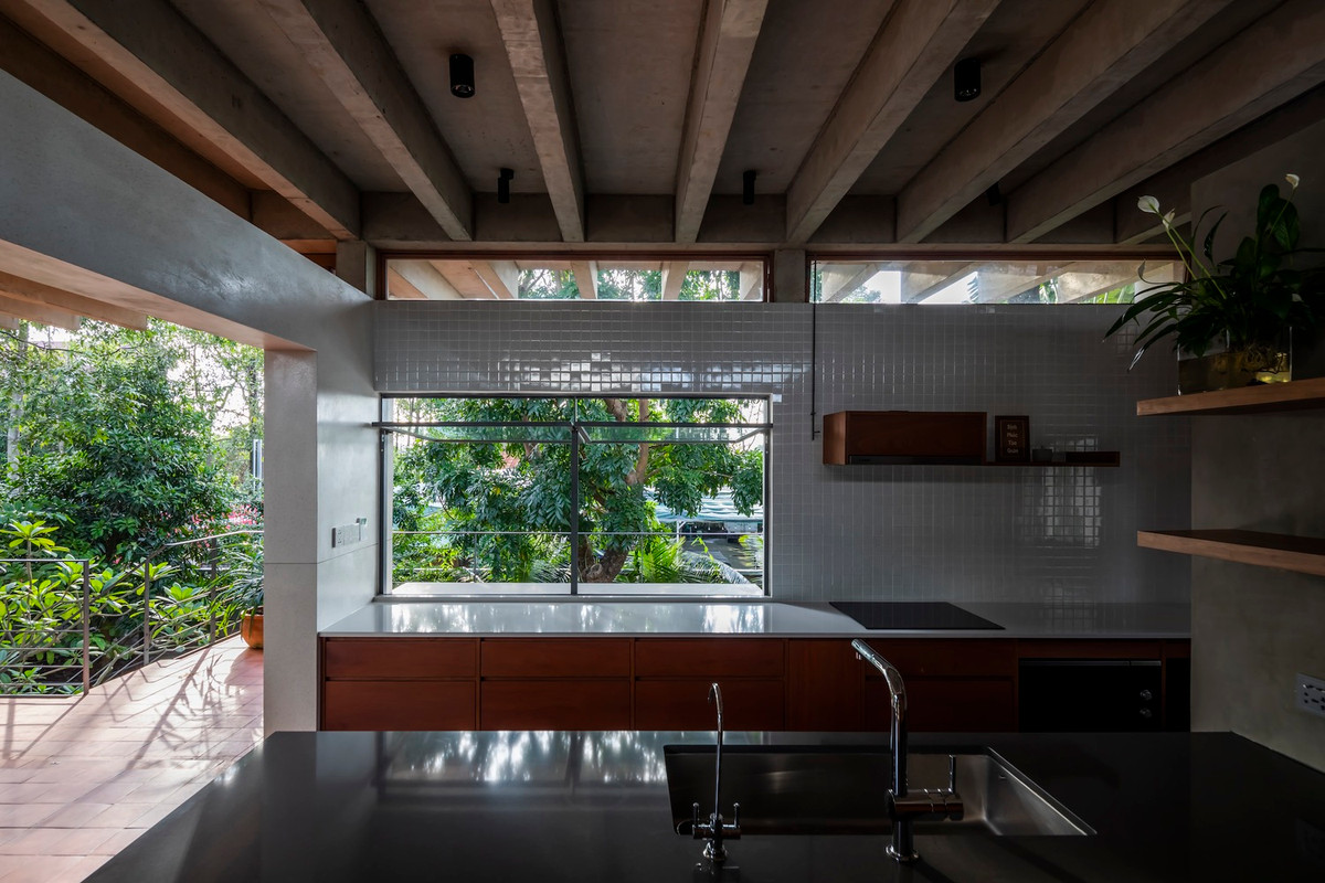 Tầng 2 là khối sinh hoạt chung gồm phòng khách, nhà bếp – ăn.