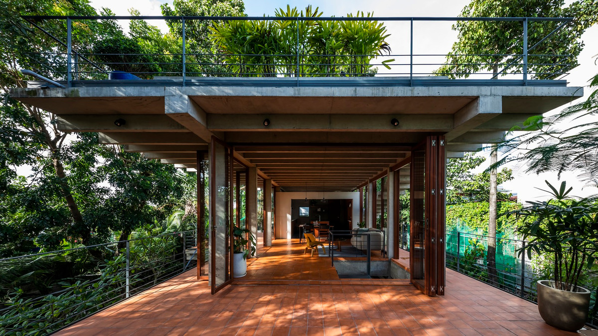 Nói cách khác, tất cả các lưu thông liên tục sử dụng không gian ngoài trời mà không cắt vào trong nhà.