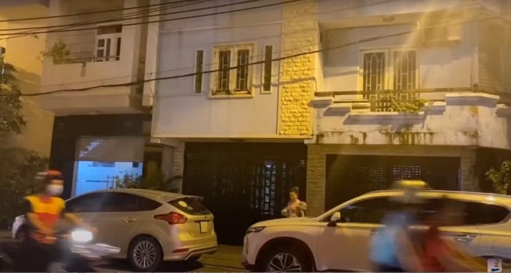 Trong số tài sản cố NSƯT Vũ Linh để lại có căn nhà số 5 Đoàn Thị Điểm, quận phú Nhuận (TP HCM). Khi cố nghệ sĩ Vũ Linh còn sống, đây là nơi đón tiếp rất nhiều nghệ sĩ tới thăm. Ảnh: Yan