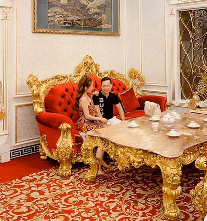 Bên trong ngôi nhà tiền tỷ của vợ chồng Ánh Ngọc. Ảnh: Dân Việt