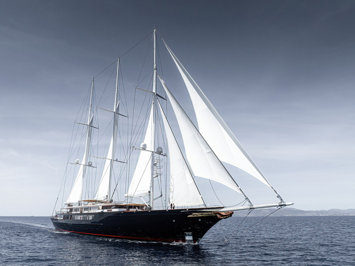 Có thể thấy, chi phí hàng năm để vận hành và bảo trì một siêu du thuyền chiếm gần 10% giá của nó, và Koru là siêu du thuyền cực kỳ đắt đỏ. Ảnh: New York Times