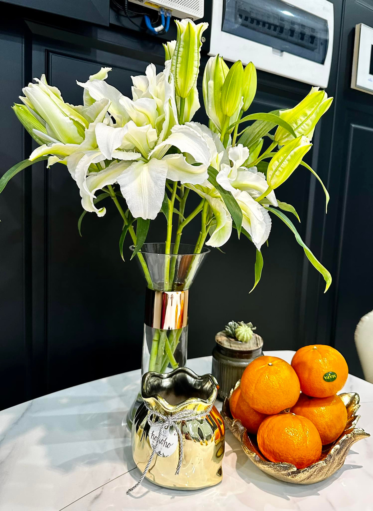  Pha Lê cho biết thích nhất chơi hoa ly kép. Ảnh: FBNV