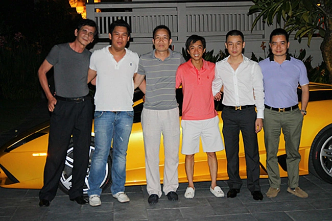 Cường Luxury từng cùng đại gia phố núi Cường Đô la đứng ra thành lập câu lạc bộ siêu xe Việt Nam. Ảnh: Tạp chí siêu xe