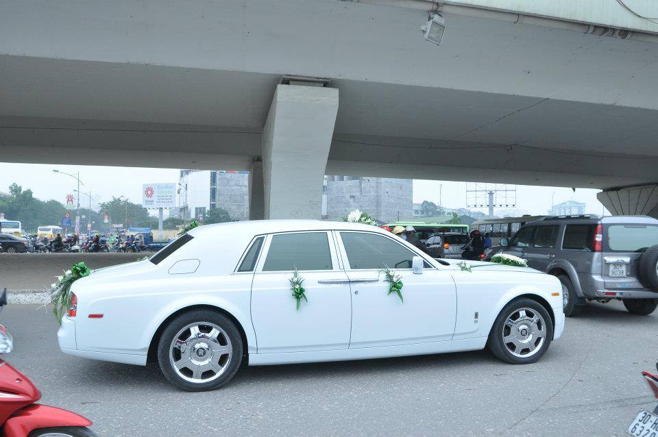 Đầu năm 2014, Cường Luxury đăng đàn rao bán một chiếc siêu xe trong bộ sưu tập của mình. Ảnh: Trithuctre