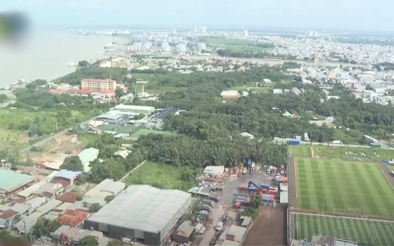 Từ căn hộ của Diễm Châu có tầm nhìn tuyệt đẹp ra bên ngoài. Nguồn ảnh: chụp màn hình YouTube MCVMedia