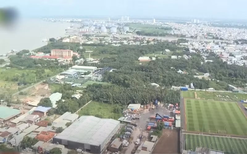 Từ căn hộ của Diễm Châu có tầm nhìn tuyệt đẹp ra bên ngoài. Nguồn ảnh: chụp màn hình YouTube MCVMedia