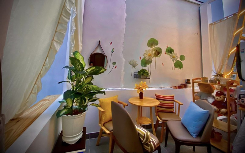 Góc nào trong nhà cũng mang đến cảm giác lãng mạn.