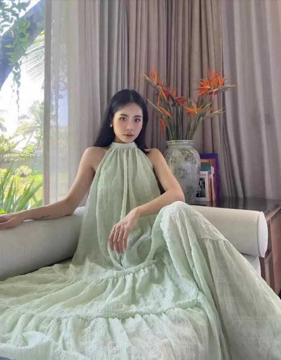 Căn nhà của ca nương Kiều Anh chỉ có 2 phòng ngủ, các không gian khác đều mở, tập trung vào chức năng sinh hoạt chung cho cả gia đình.