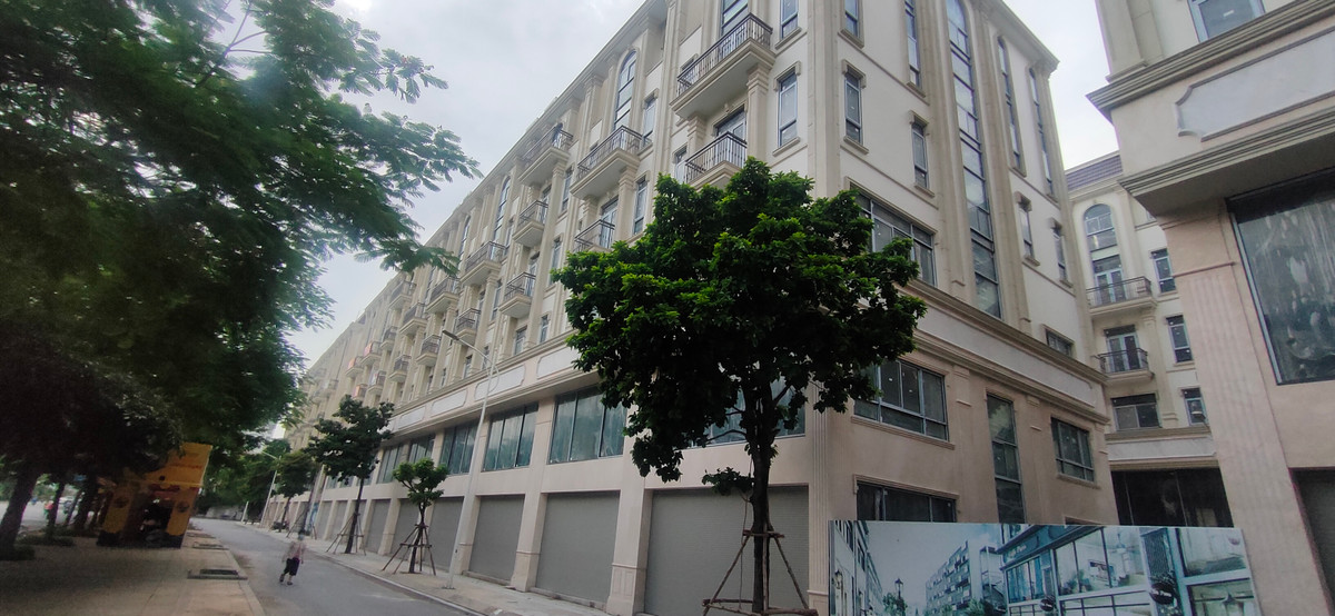 Ha Noi: Hang tram shophouse trieu do o vi tri vang “cua dong then cai“